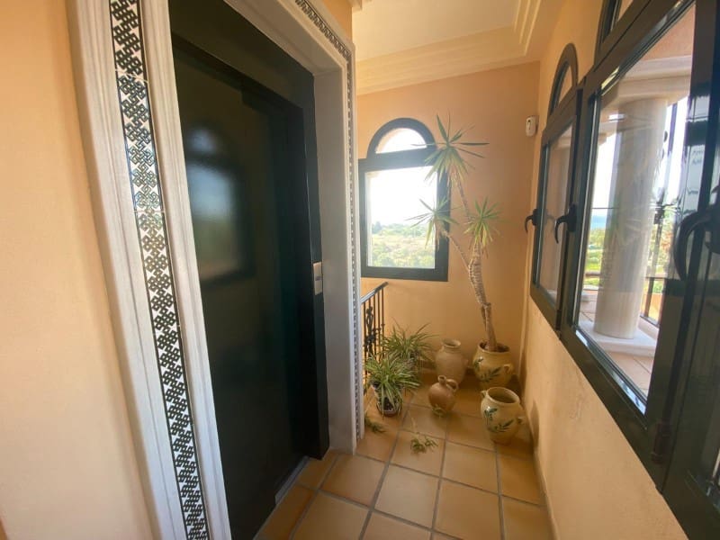 4 chambre Villa/Maison à vendre à Estepona avec piscine - 2 450 000 € (Ref: 9576474)