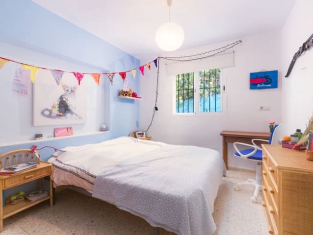 Finca/Casa Rural de 3 habitaciones en Las Lomas, Estepona en venta con piscina garaje - 695.000 € (Ref: 9576476)