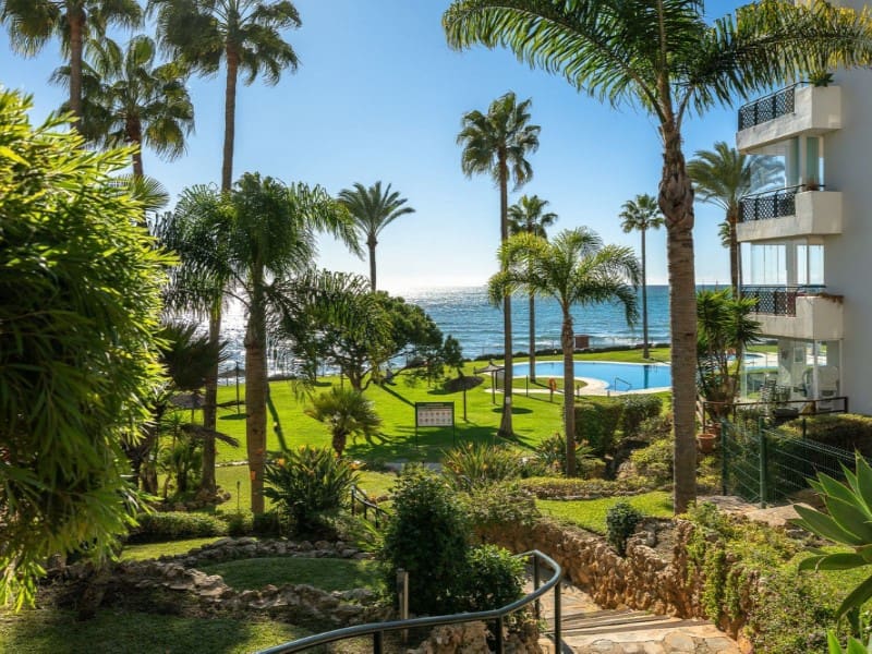 2 sypialnia Apartament na sprzedaż w Calahonda z basenem garażem - 685 000 € (Ref: 9576479)