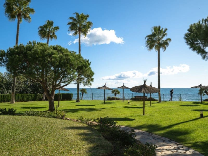 2 sypialnia Apartament na sprzedaż w Calahonda z basenem garażem - 685 000 € (Ref: 9576479)