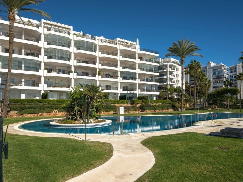 2 sypialnia Apartament na sprzedaż w Calahonda z basenem garażem - 685 000 € (Ref: 9576479)