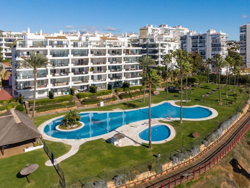 2 sypialnia Apartament na sprzedaż w Calahonda z basenem garażem - 685 000 € (Ref: 9576479)