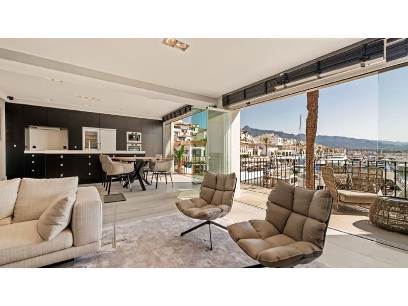 2 makuuhuone Huoneisto myytävänä paikassa Puerto Banus - 1 690 000 € (Ref: 9576480)