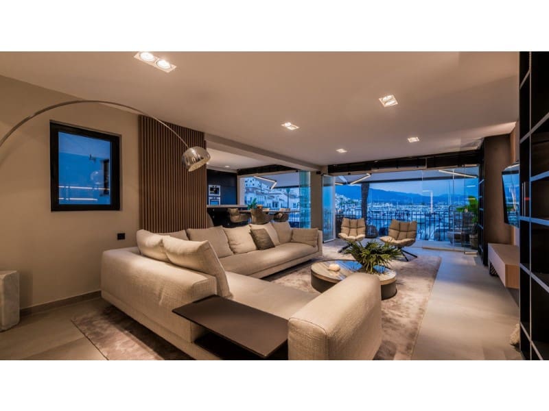 2 makuuhuone Huoneisto myytävänä paikassa Puerto Banus - 1 690 000 € (Ref: 9576480)