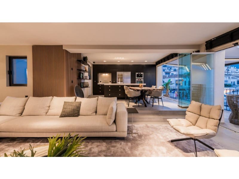 2 makuuhuone Huoneisto myytävänä paikassa Puerto Banus - 1 690 000 € (Ref: 9576480)