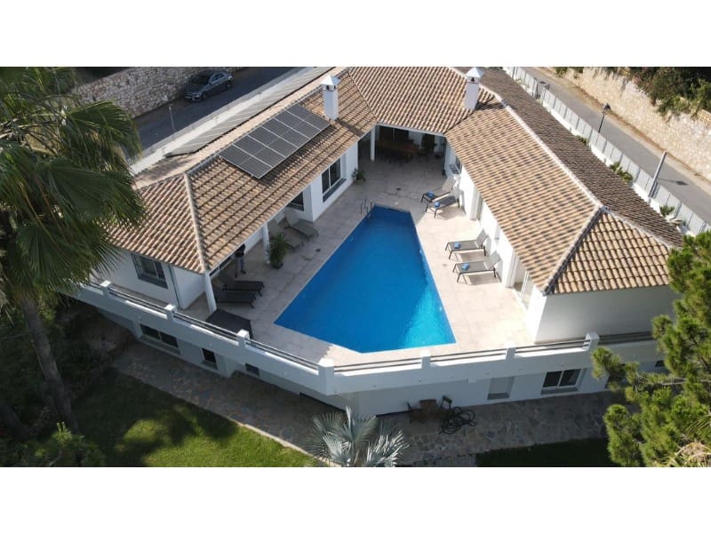 5 bedroom Villa for sale in Las Lagunas de Mijas with pool garage - € 1,285,000 (Ref: 9576481)