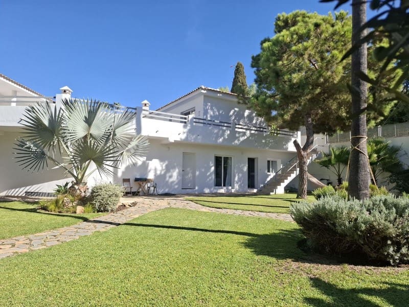 5 bedroom Villa for sale in Las Lagunas de Mijas with pool garage - € 1,285,000 (Ref: 9576481)