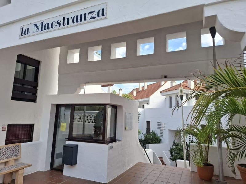 3 bedroom Apartment for sale in Nueva Andalucia with pool garage - € 685,000 (Ref: 9576482)