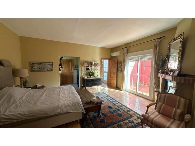 5 makuuhuone Huvila myytävänä paikassa Estepona mukana uima-altaan - 2 150 000 € (Ref: 9576483)