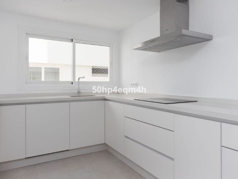4 chambre Appartement à vendre à San Pedro de Alcantara avec piscine garage - 1 750 000 € (Ref: 9576484)