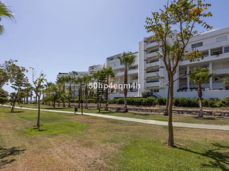 4 chambre Appartement à vendre à San Pedro de Alcantara avec piscine garage - 1 750 000 € (Ref: 9576484)