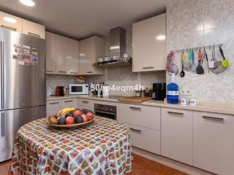 4 soveværelse Villa til salg i San Pedro de Alcantara - € 1.650.000 (Ref: 9576485)