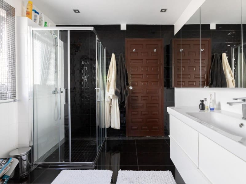 4 makuuhuone Huvila myytävänä paikassa Benalmadena mukana uima-altaan 
autotalli - 1 295 000 € (Ref: 9576486)