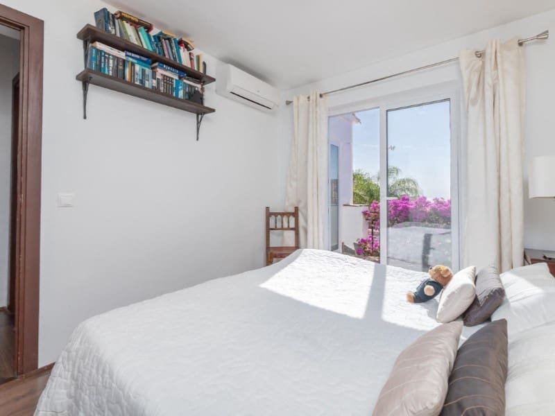 4 makuuhuone Huvila myytävänä paikassa Benalmadena mukana uima-altaan 
autotalli - 1 295 000 € (Ref: 9576486)