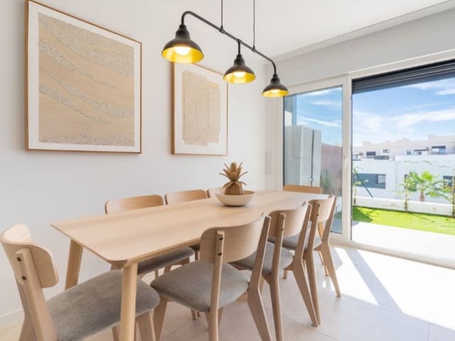 4 bedroom Townhouse for sale in La Cala de Mijas, Mijas with pool garage - € 899,000 (Ref: 9576493)