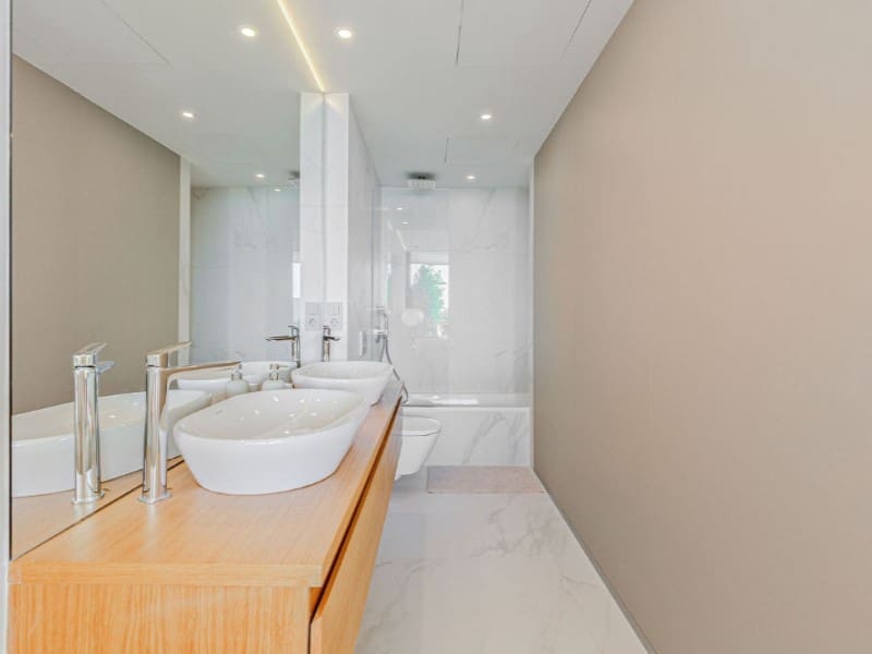 2 soverom Leilighet til salgs i Fuengirola med svømmebasseng garasje - € 799 000 (Ref: 9576494)