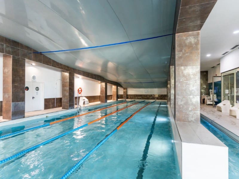 2 soverom Leilighet til salgs i Fuengirola med svømmebasseng garasje - € 799 000 (Ref: 9576494)