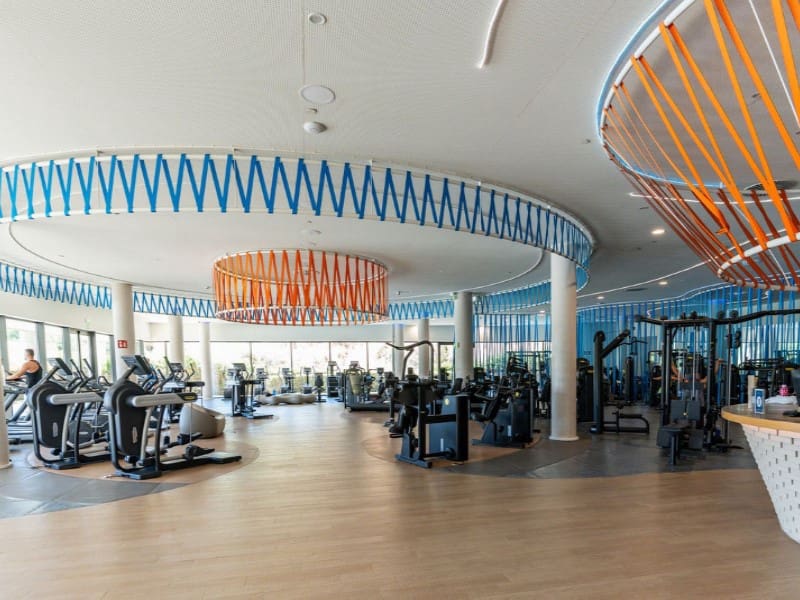 2 soverom Leilighet til salgs i Fuengirola med svømmebasseng garasje - € 799 000 (Ref: 9576494)