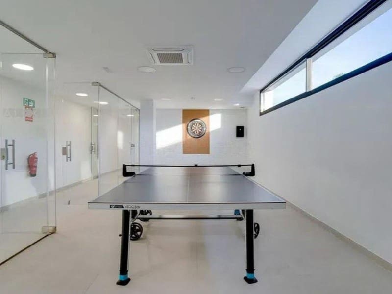 3 makuuhuone Huoneisto myytävänä paikassa Estepona mukana uima-altaan 
autotalli - 779 000 € (Ref: 9576496)