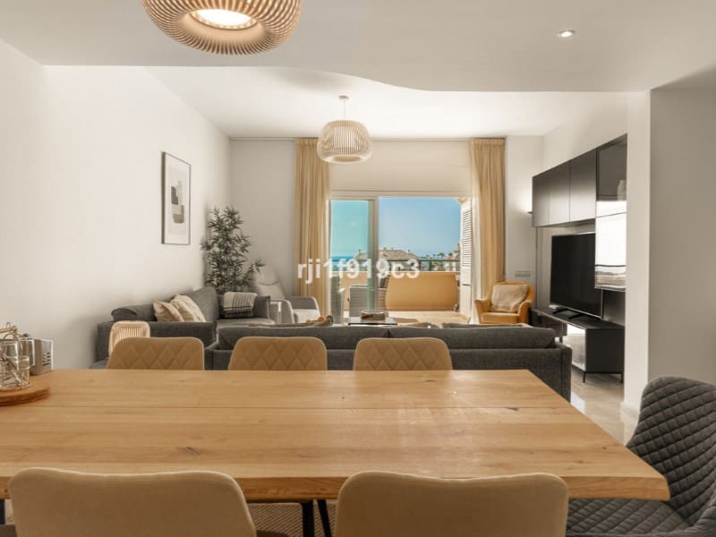 3 Zimmer Apartment zu verkaufen in Elviria mit Pool - 745.000 € (Ref: 9576497)