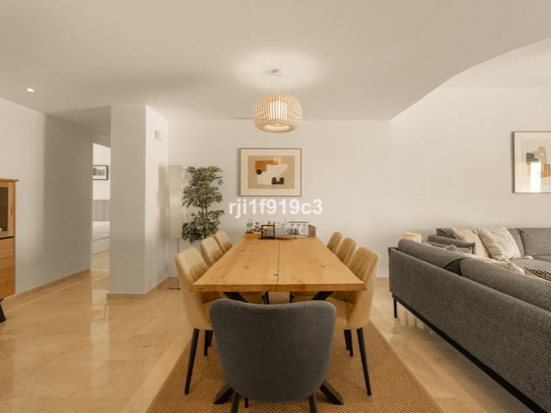 3 Zimmer Apartment zu verkaufen in Elviria mit Pool - 745.000 € (Ref: 9576497)