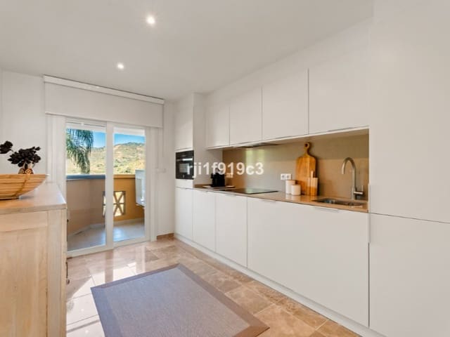 2 sovrum Lägenhet till salu i Elviria, Marbella med pool - 615 000 € (Ref: 9576498)