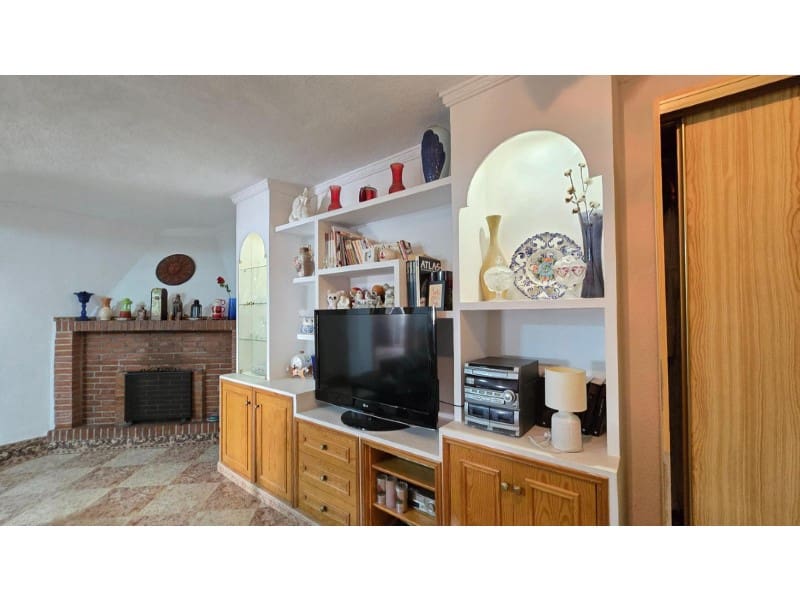 2 makuuhuone Huvila myytävänä paikassa Arroyo de la Miel mukana uima-altaan 
autotalli - 550 000 € (Ref: 9576501)