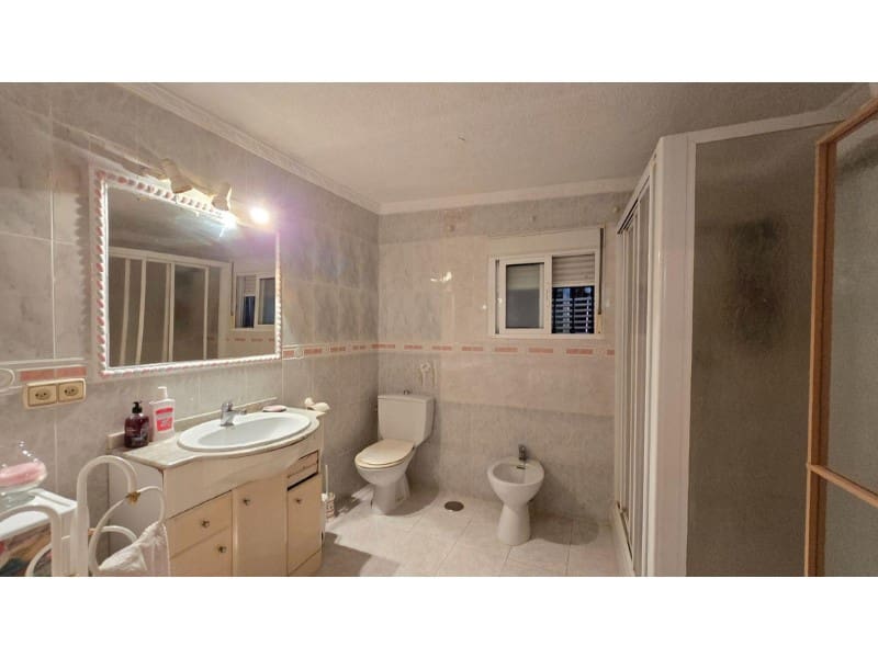 2 makuuhuone Huvila myytävänä paikassa Arroyo de la Miel mukana uima-altaan 
autotalli - 550 000 € (Ref: 9576501)