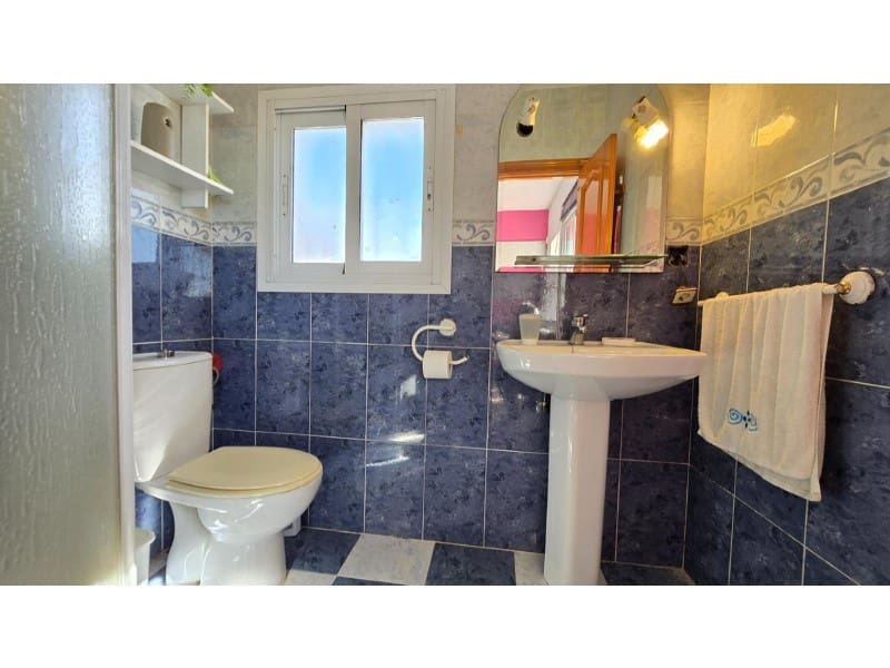 2 makuuhuone Huvila myytävänä paikassa Arroyo de la Miel mukana uima-altaan 
autotalli - 550 000 € (Ref: 9576501)