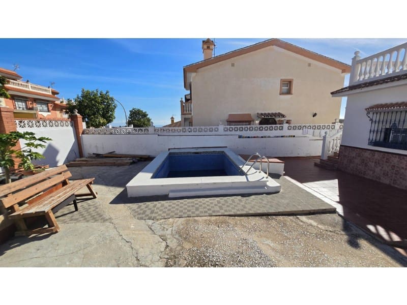 2 makuuhuone Huvila myytävänä paikassa Arroyo de la Miel mukana uima-altaan 
autotalli - 550 000 € (Ref: 9576501)