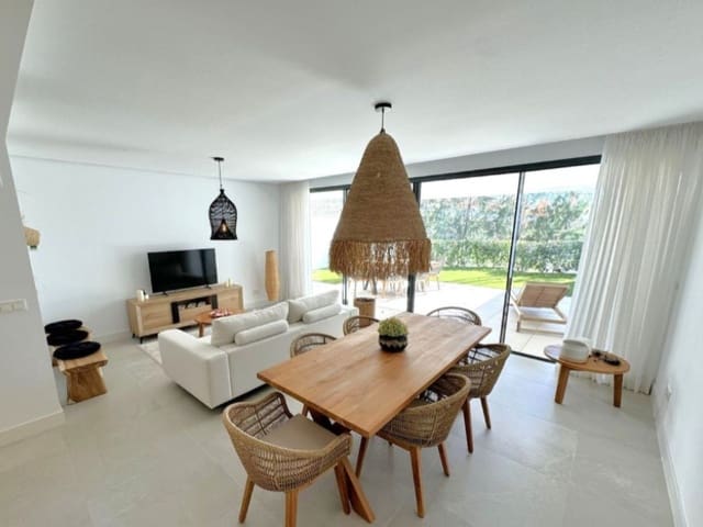 3 slaapkamer Appartement te koop in Marbesa, Marbella met zwembad garage - € 685.000 (Ref: 9576504)