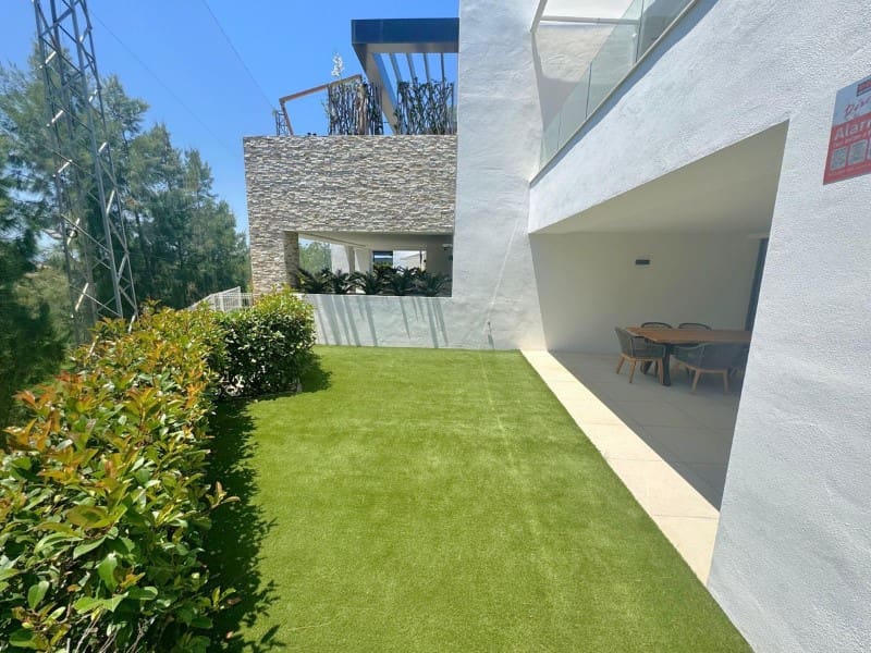 3 slaapkamer Appartement te koop in Marbesa met zwembad garage - € 685.000 (Ref: 9576504)