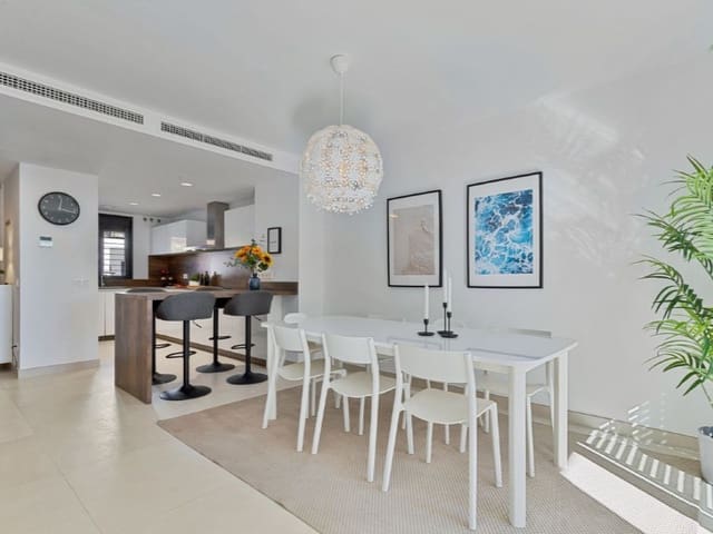 3 sypialnia Dom na sprzedaż w El Faro de Calaburra - Chaparral, Mijas z basenem - 695 000 € (Ref: 9576505)