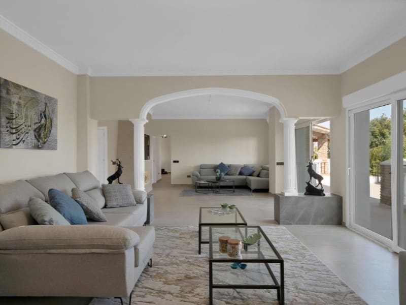 9 makuuhuone Huvila myytävänä paikassa Benalmadena Costa mukana uima-altaan - 2 950 000 € (Ref: 9576506)