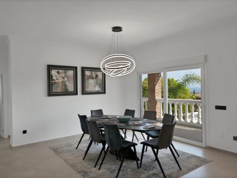 9 makuuhuone Huvila myytävänä paikassa Benalmadena Costa mukana uima-altaan - 2 950 000 € (Ref: 9576506)