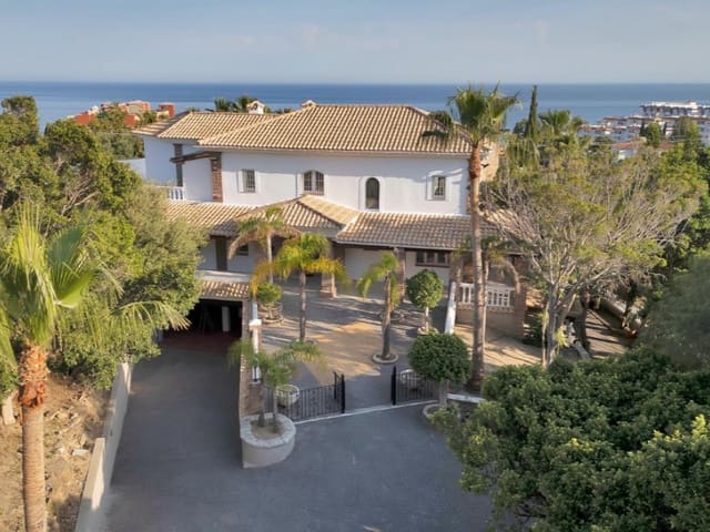 9 makuuhuone Huvila myytävänä paikassa Benalmadena Costa, Benalmádena mukana uima-altaan - 2 950 000 € (Ref: 9576506)