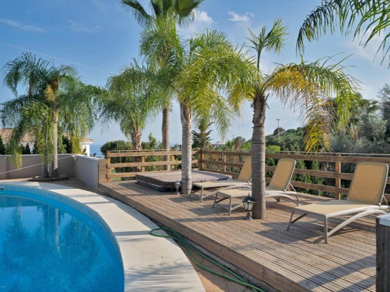 9 makuuhuone Huvila myytävänä paikassa Benalmadena Costa mukana uima-altaan - 2 950 000 € (Ref: 9576506)