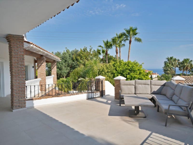 9 makuuhuone Huvila myytävänä paikassa Benalmadena Costa mukana uima-altaan - 2 950 000 € (Ref: 9576506)