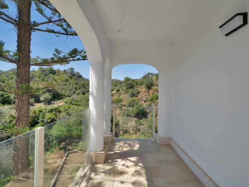 3 bedroom Villa for sale in Marbella with pool - € 990,000 (Ref: 9576507)