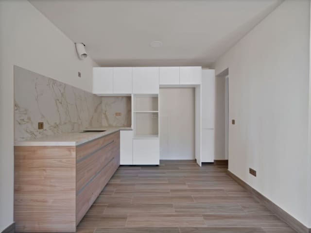 3 bedroom Villa for sale in Marbella Centro, Marbella with pool - € 990,000 (Ref: 9576507)