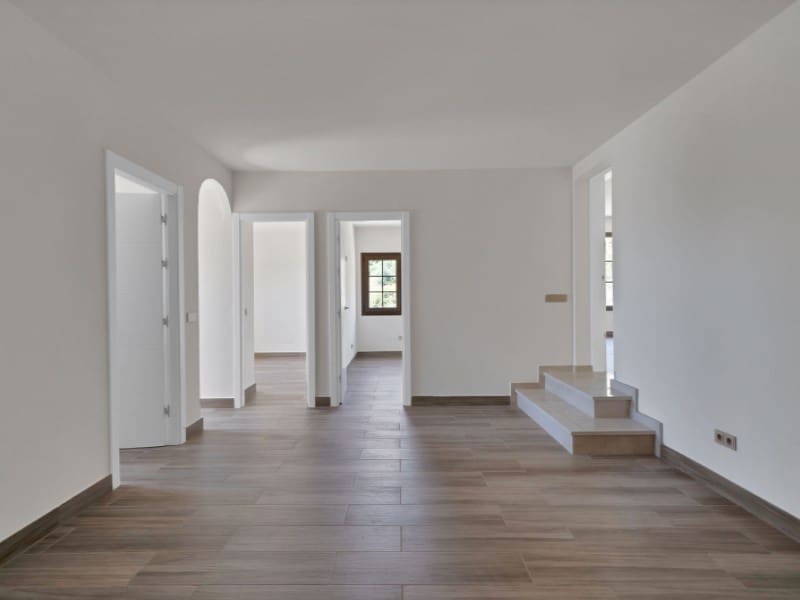 3 bedroom Villa for sale in Marbella with pool - € 990,000 (Ref: 9576507)