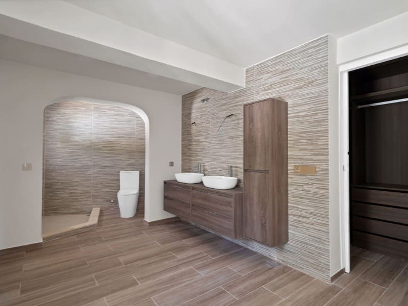 3 bedroom Villa for sale in Marbella with pool - € 990,000 (Ref: 9576507)