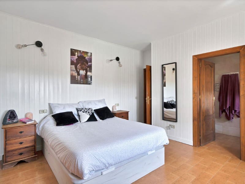 7 bedroom Villa for sale in Marbella - € 3,250,000 (Ref: 9576508)