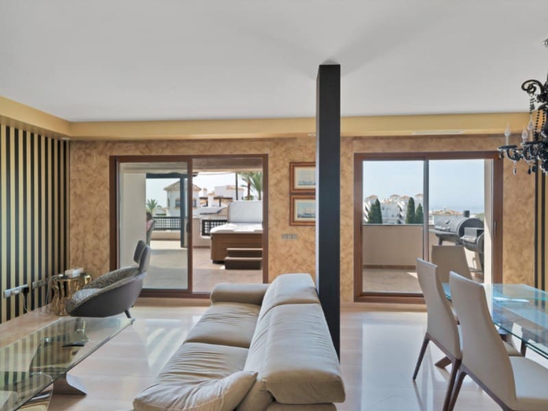 3 makuuhuone Huoneisto myytävänä paikassa Nueva Andalucia - 1 550 000 € (Ref: 9576510)