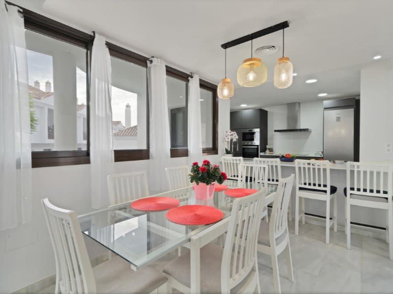 3 makuuhuone Huvila myytävänä paikassa Riviera del Sol - 549 000 € (Ref: 9576513)