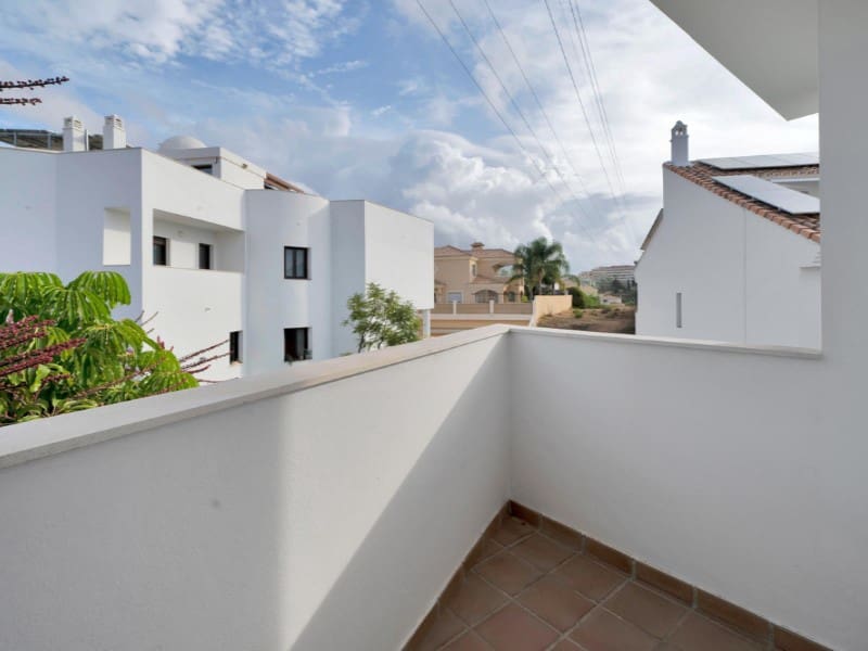 3 makuuhuone Huvila myytävänä paikassa Riviera del Sol - 549 000 € (Ref: 9576513)