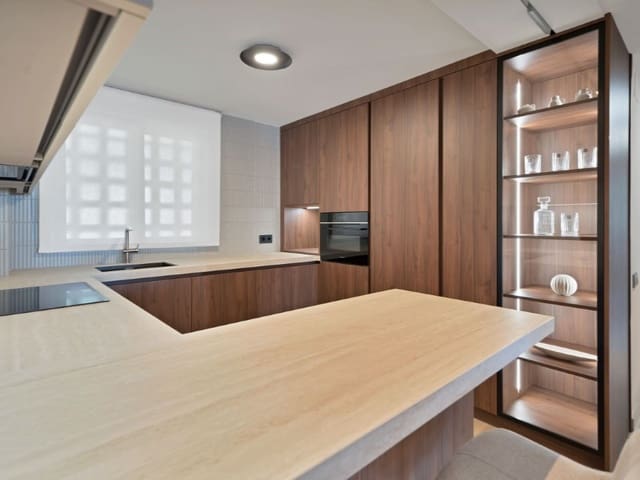 2 Zimmer Apartment zu verkaufen in Marbella Centro, Marbella mit Pool - 1.199.000 € (Ref: 9576514)