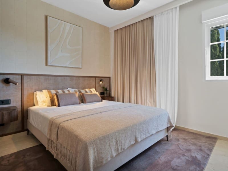 2 bedroom Apartment for sale in Marbella with pool - € 1,199,000 (Ref: 9576514)