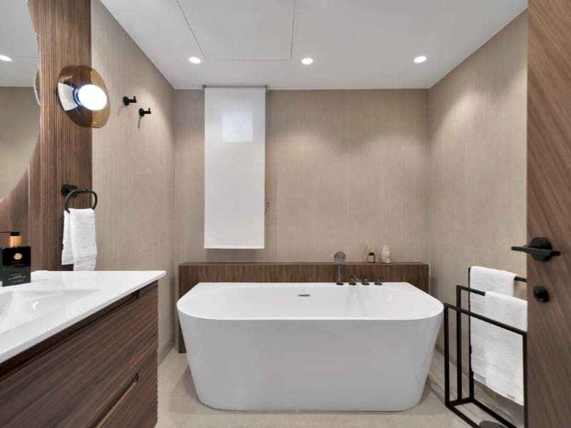 2 bedroom Apartment for sale in Marbella with pool - € 1,199,000 (Ref: 9576514)