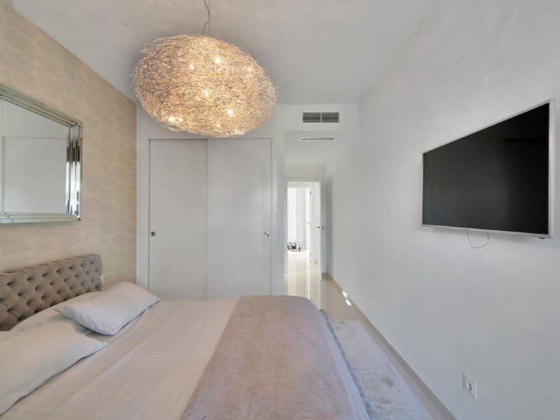 3 sypialnia Apartament na sprzedaż w Estepona z basenem - 895 000 € (Ref: 9576517)